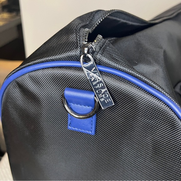 Versace Parfums Weekend Duffel Travel Gym Bag - NWOT - Picture 13 of 16